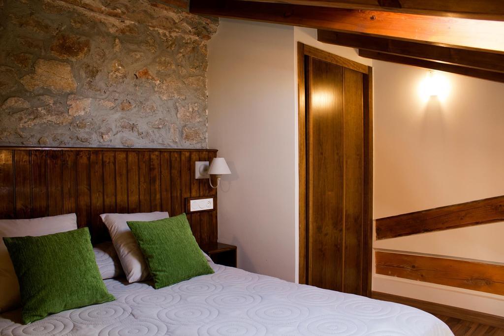 Hotel Y Apartamentos El Camin Poo De Llanes Szoba fotó