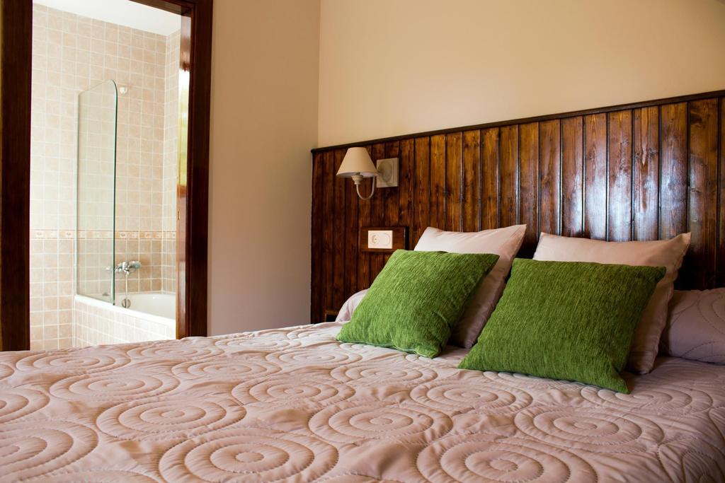 Hotel Y Apartamentos El Camin Poo De Llanes Szoba fotó