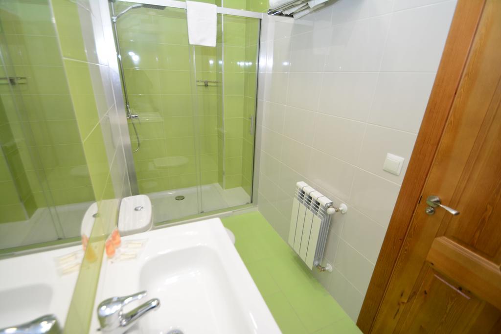 Hotel Y Apartamentos El Camin Poo De Llanes Szoba fotó