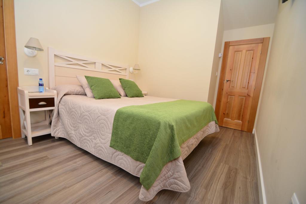 Hotel Y Apartamentos El Camin Poo De Llanes Szoba fotó