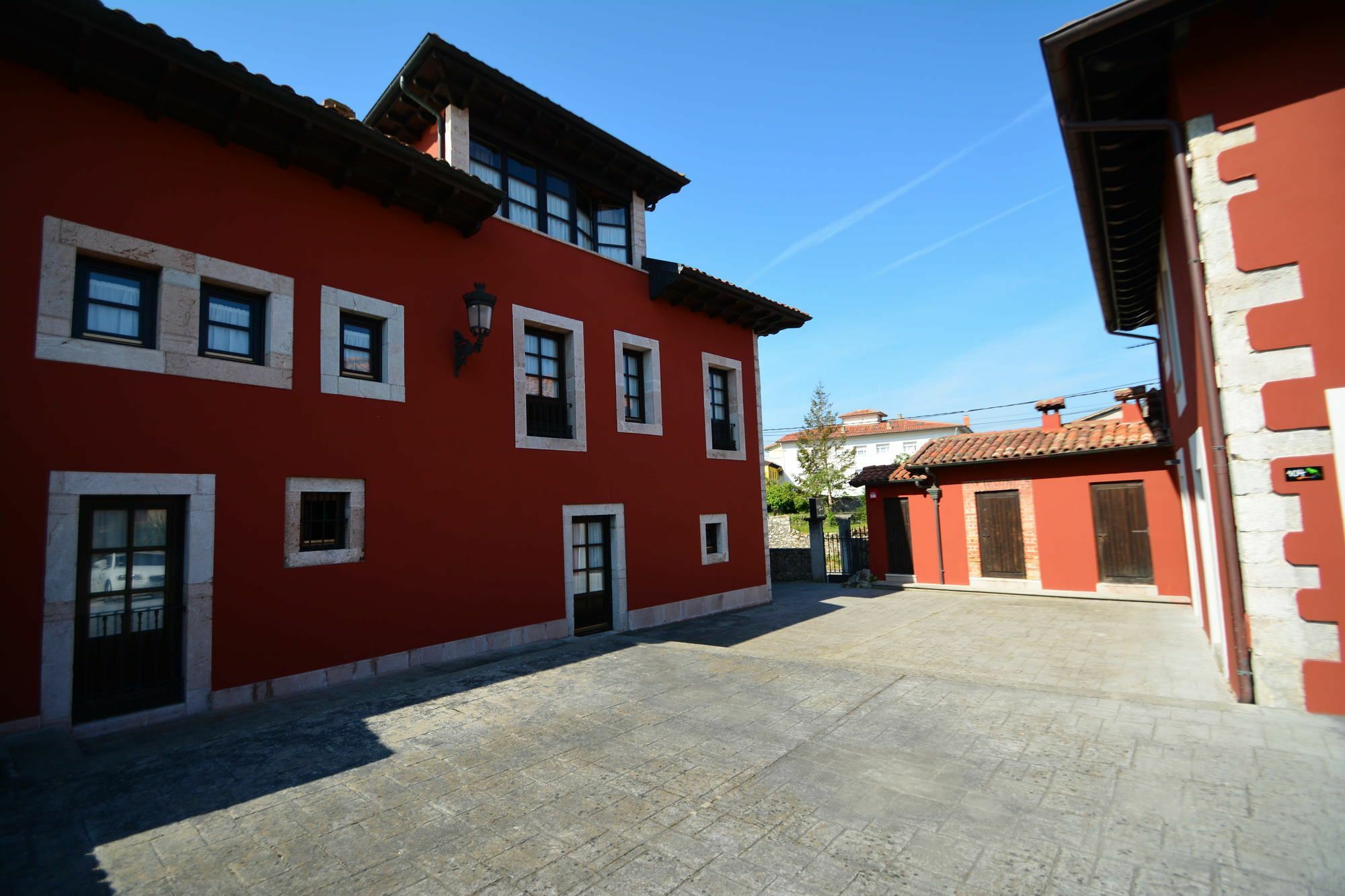 Hotel Y Apartamentos El Camin Poo De Llanes Kültér fotó