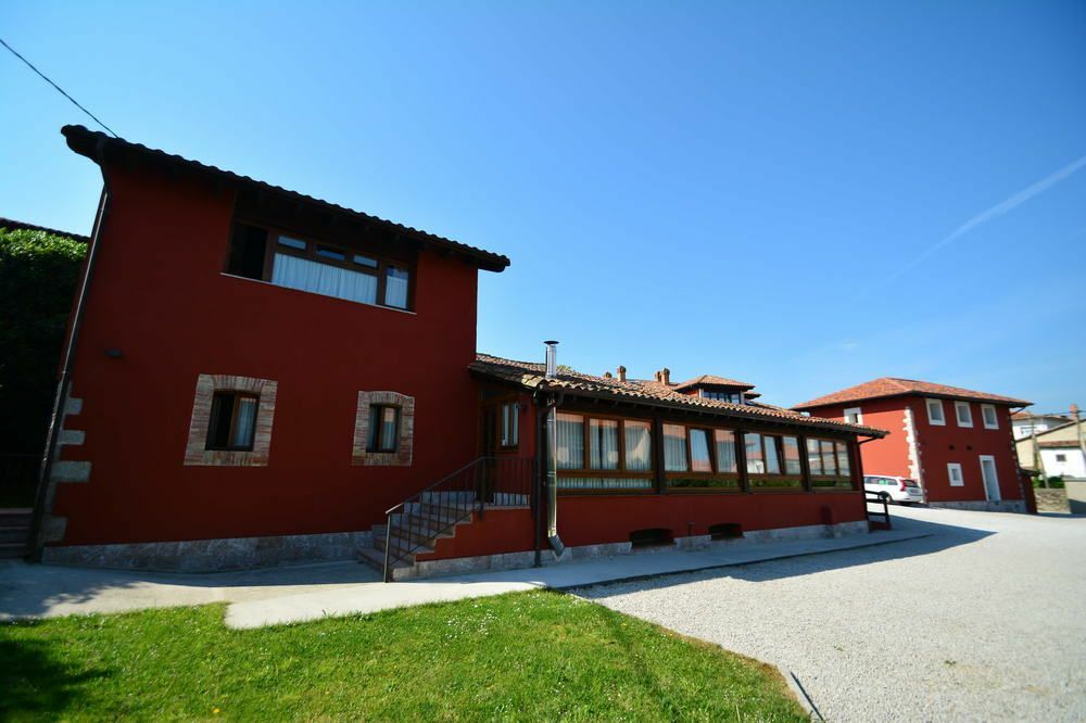 Hotel Y Apartamentos El Camin Poo De Llanes Kültér fotó
